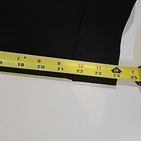 Style&co Woman crop pants Sz 16W black cuffed wide leg Stretch casual Travel - Picture 7 of 10